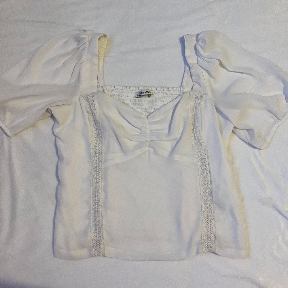 A&F - Puff Sleeve Top
